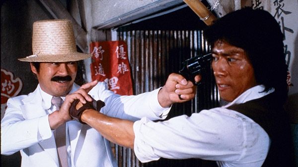 吼えろ鉄拳